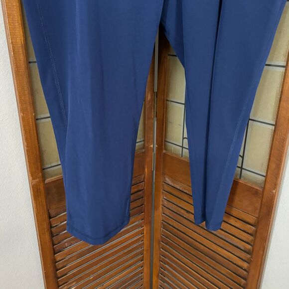 Chico's Zenergy Capri Workout Athleisure Pull On Pants Royal Blue Size 16 - Picture 7 of 11